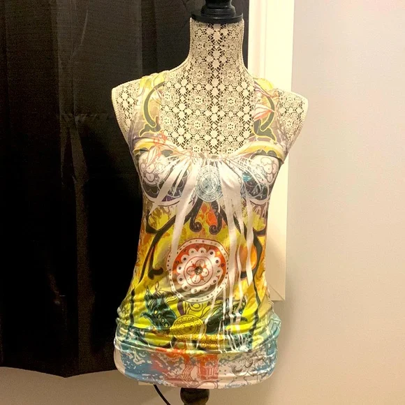 Multi-Colour Tank - Picture 1 of 3